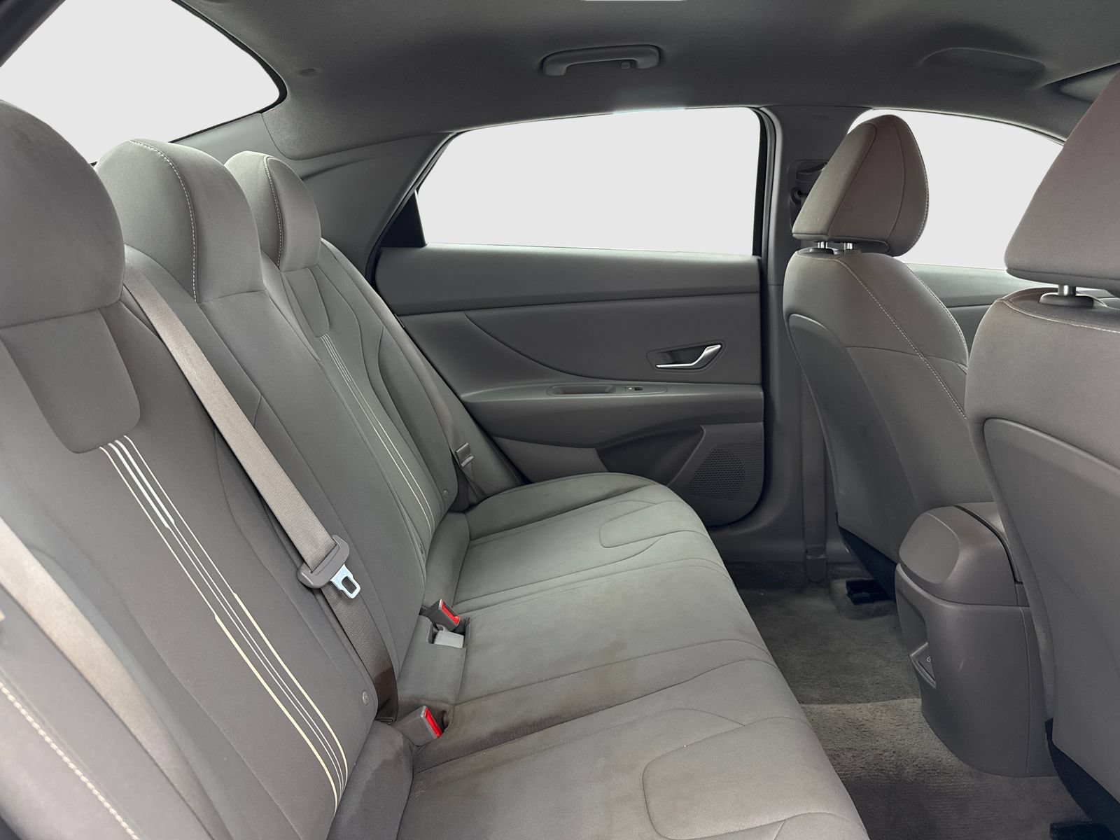 Used 2024 Hyundai Elantra SEL FWD image 45