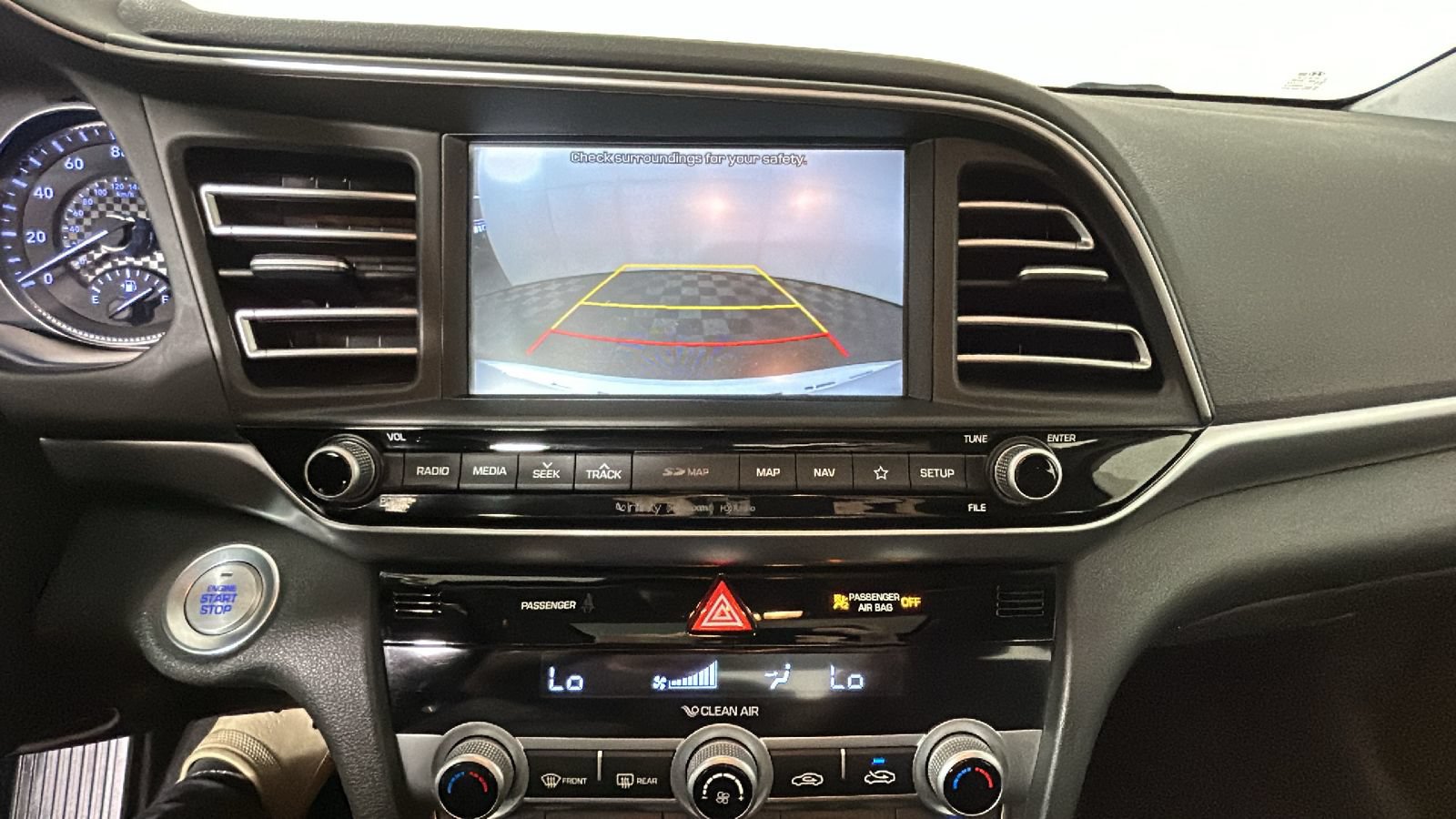 Used 2020 Hyundai Elantra Limited w/ Ultimate Package 03 FWD image 28