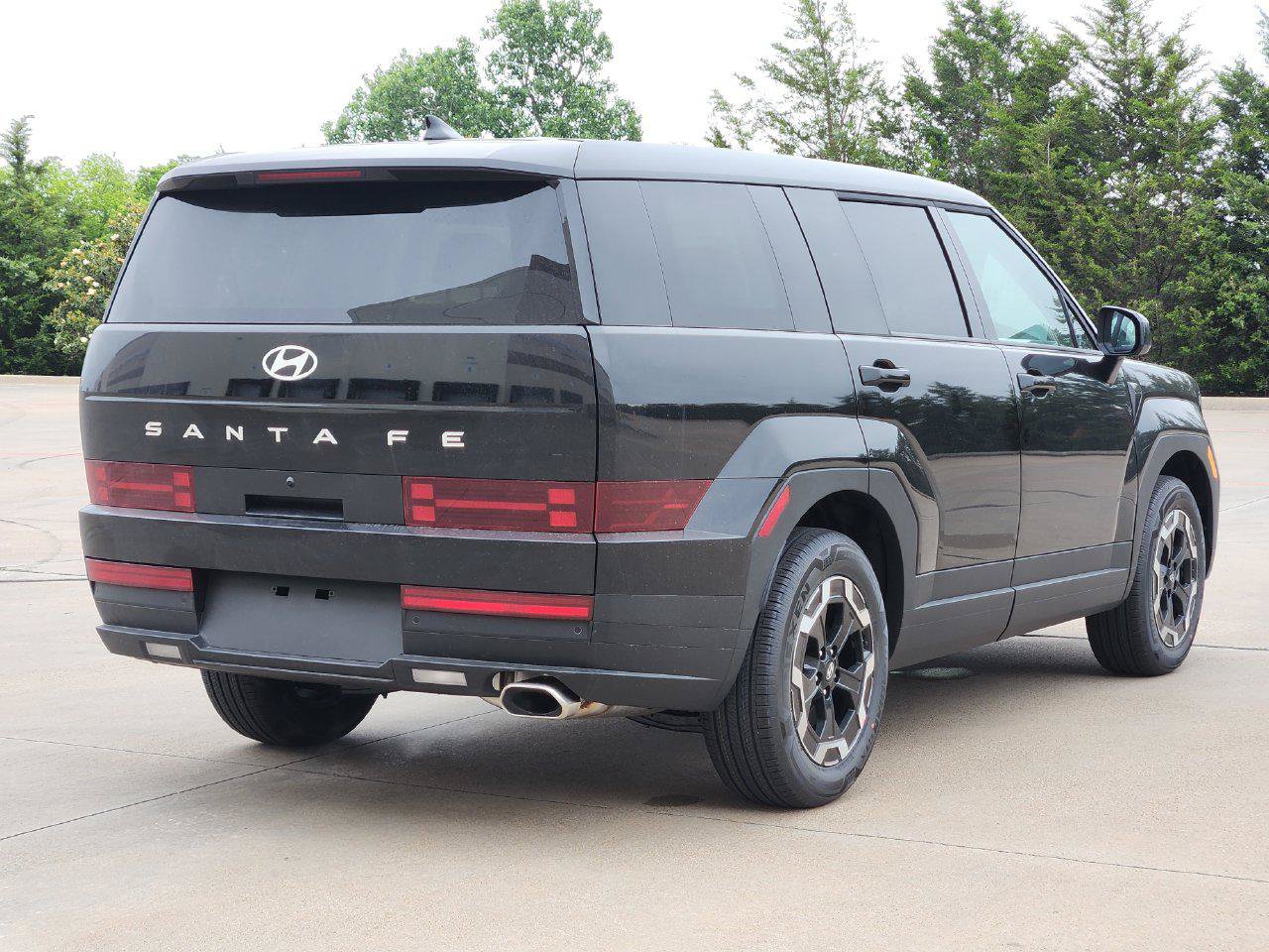 New 2026 Hyundai Santa Fe SE FWD image 4