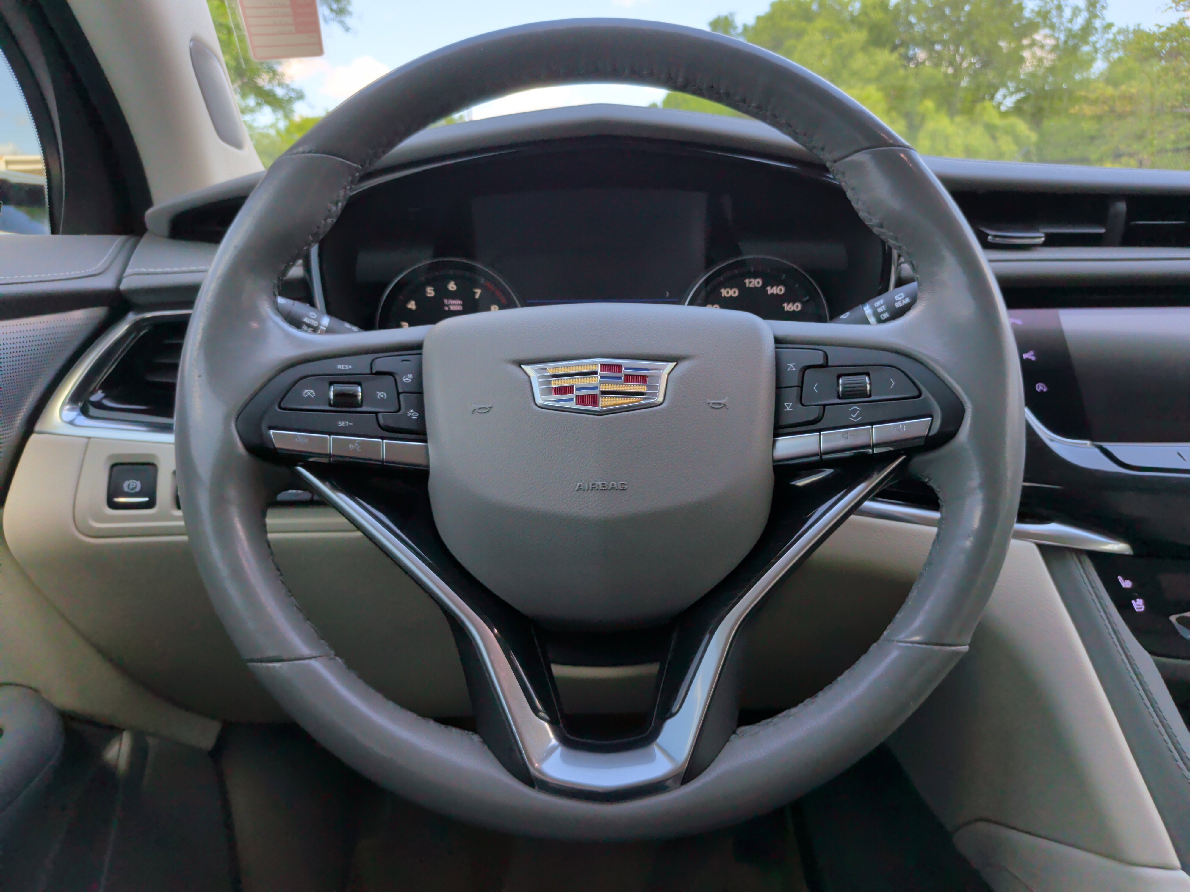Used 2020 Cadillac XT6 Premium Luxury FWD image 22