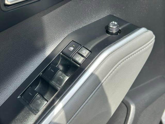 Certified 2025 Toyota Highlander XLE FWD image 26