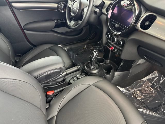 Used 2023 MINI Cooper 4-Door Hardtop FWD image 24
