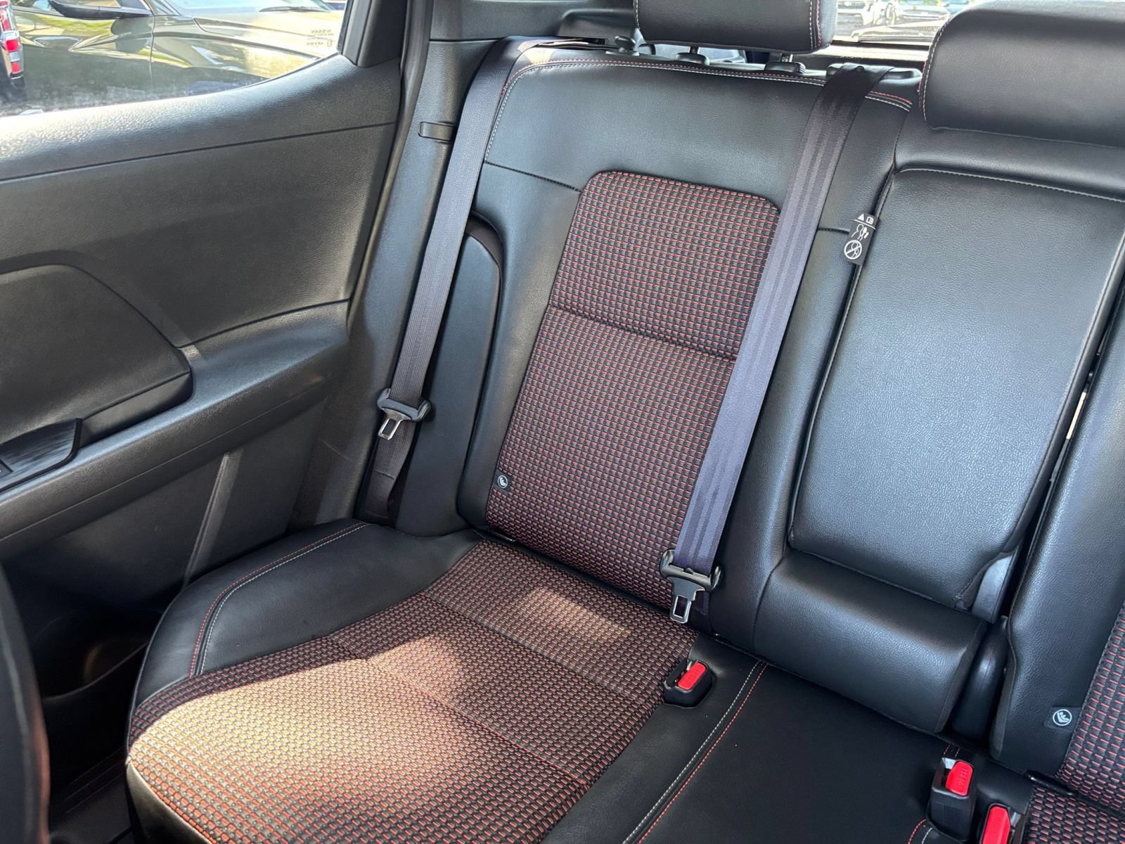 Used 2026 Nissan Kicks SR FWD image 37