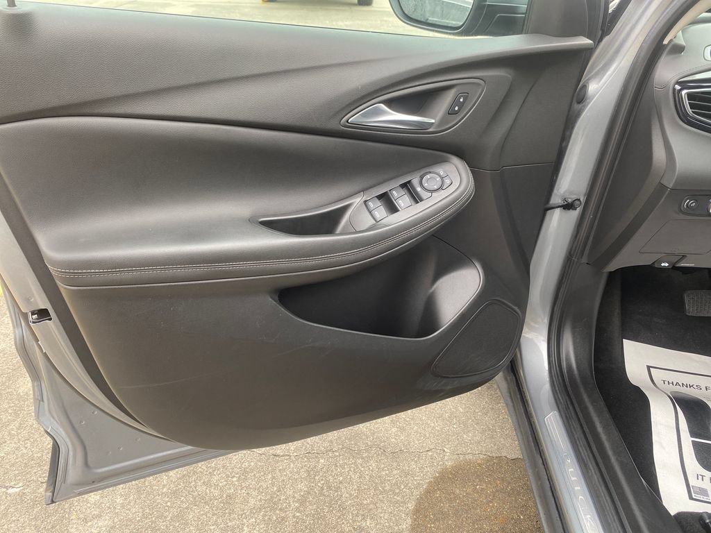 Used 2023 Buick Encore GX Preferred FWD image 13