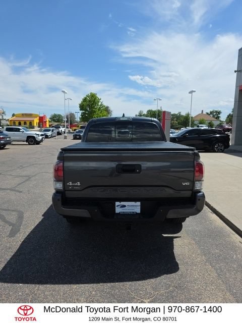 Used 2021 Toyota Tacoma Limited AWD/4WD image 4