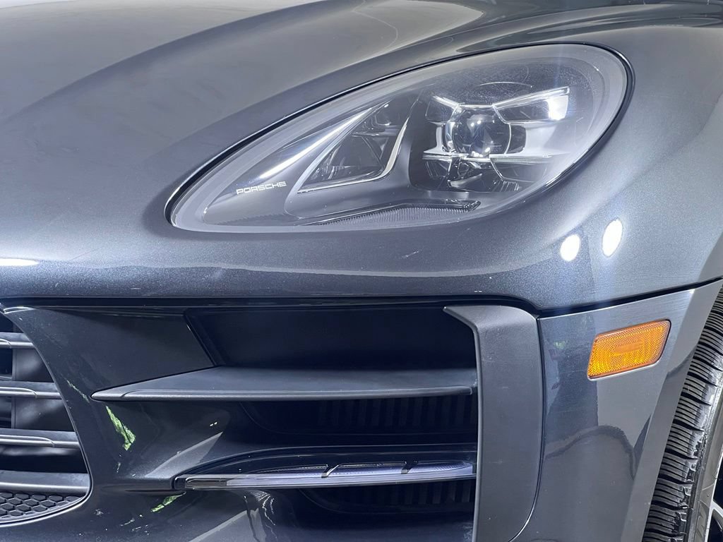 Certified 2021 Porsche Macan S AWD/4WD image 15
