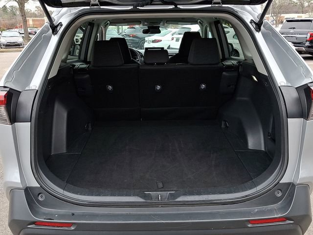 Used 2024 Toyota RAV4 LE AWD/4WD image 33