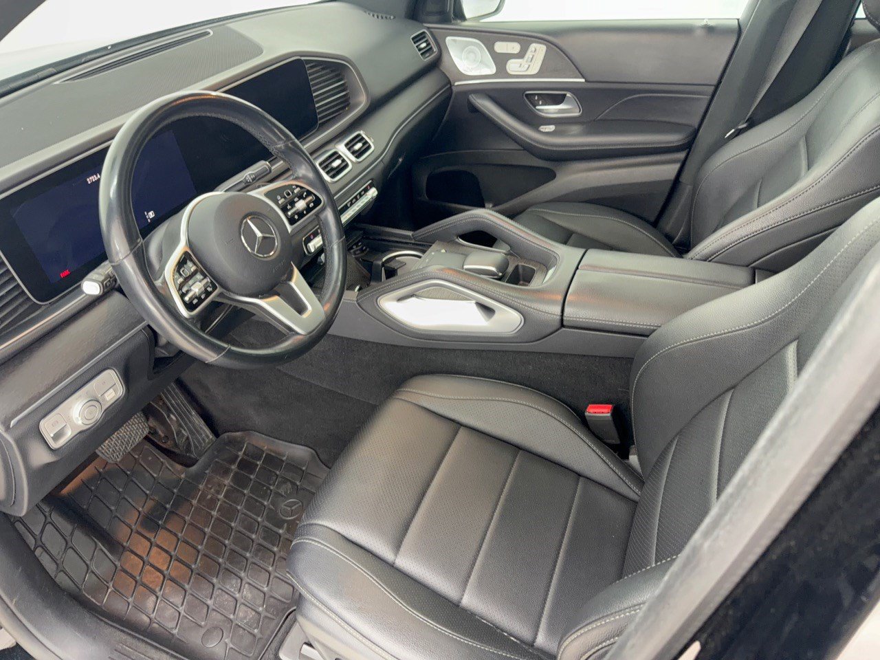 Used 2021 Mercedes-Benz GLE 350 4MATIC image 4