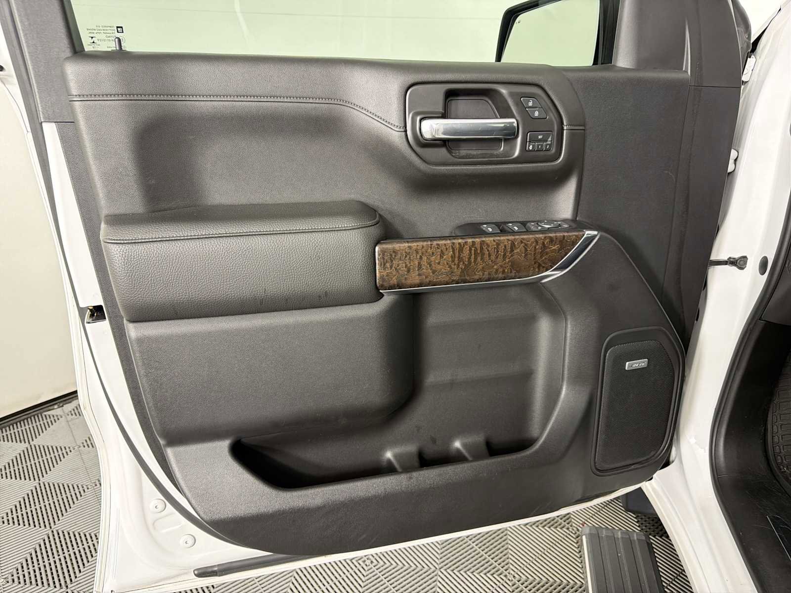 Used 2019 GMC Sierra 1500 Denali w/ Technology Package image 9