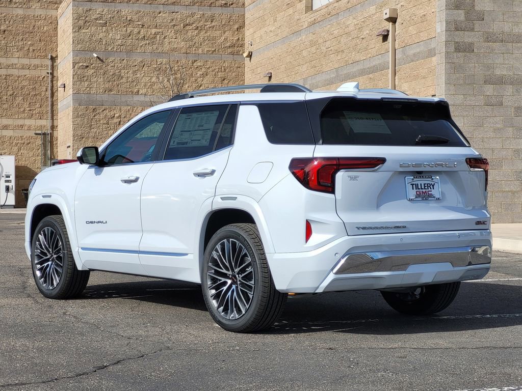 New 2026 GMC Terrain Denali w/ LPO, Floor Liner Package image 5