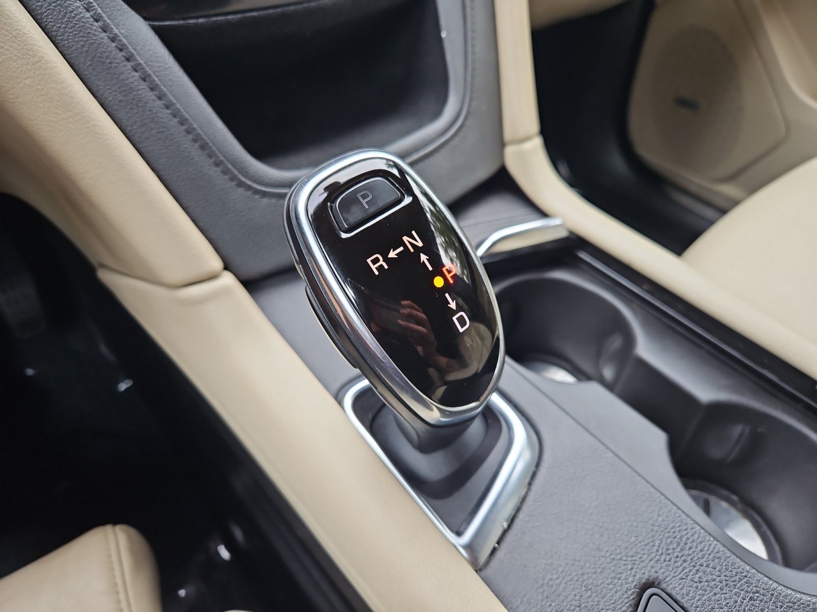Used 2017 Cadillac XT5 Luxury w/ Driver Awareness Package FWD image 25