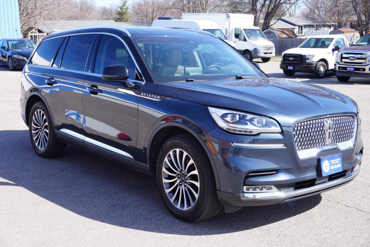 Used 2022 Lincoln Aviator Reserve w/ Equipment Group 201A image 7