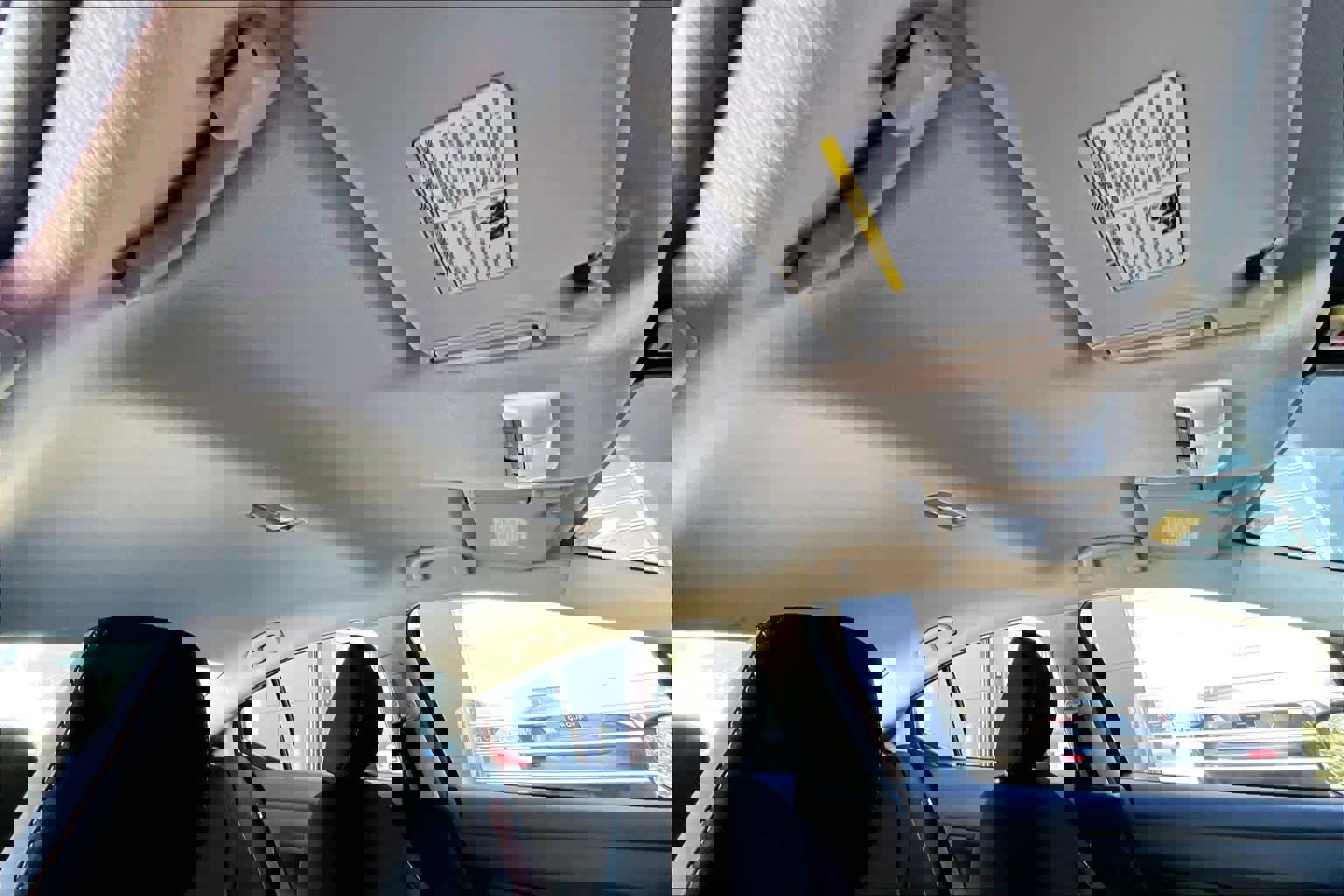 Used 2022 Nissan Versa SR w/ Trunk Package image 13