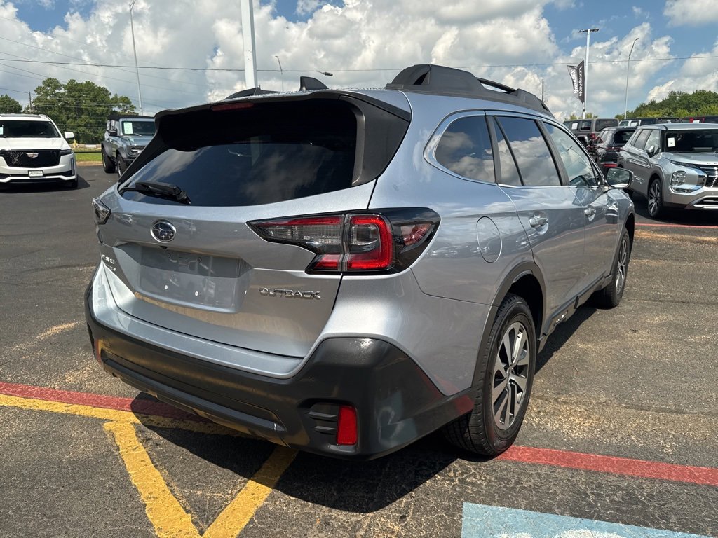 Used 2022 Subaru Outback Premium image 6