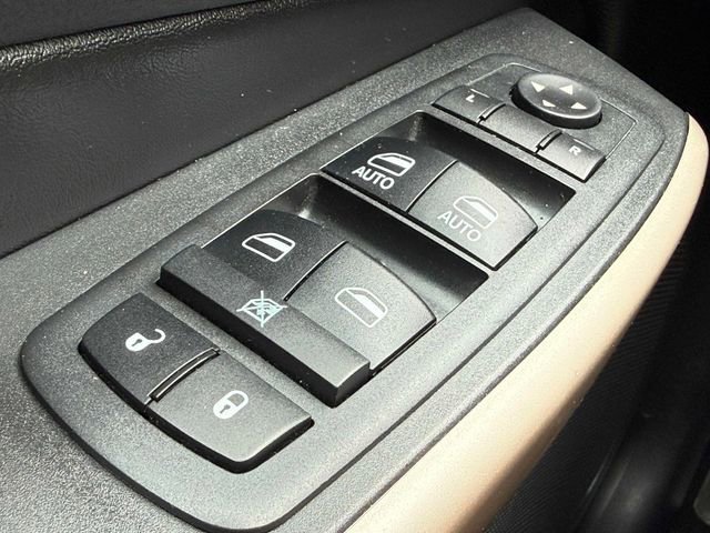 Used 2018 Jeep Cherokee Limited w/ High Altitude Package image 14