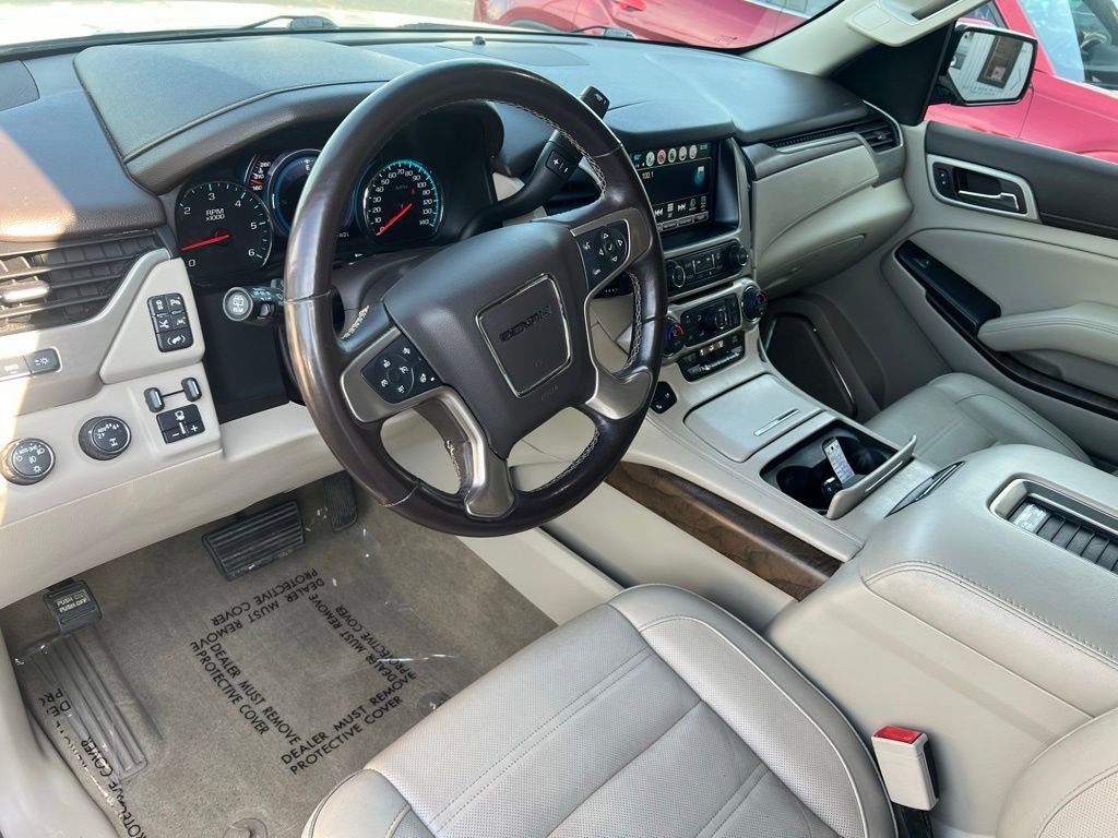 Used 2018 GMC Yukon Denali w/ Denali Ultimate Package AWD/4WD image 15