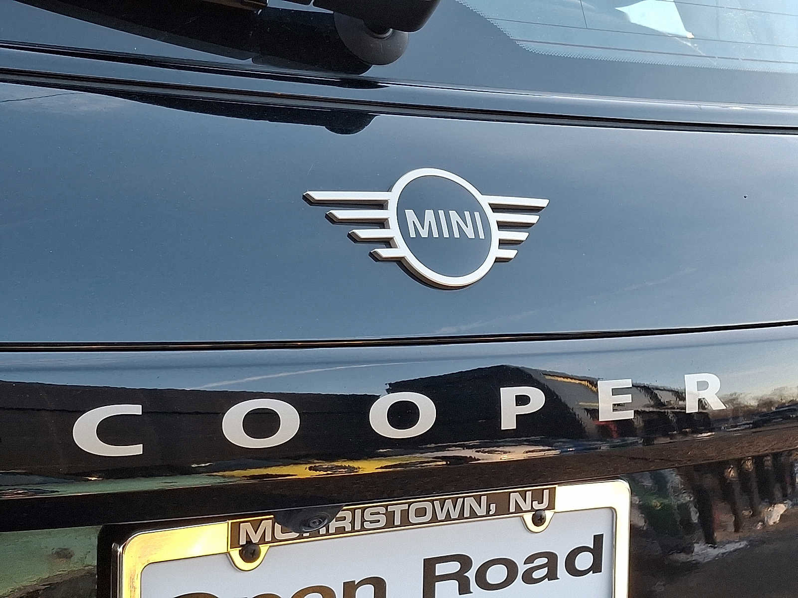 Used 2025 MINI Cooper 2-Door Hardtop image 30