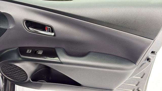 Used 2021 Toyota Prius LE image 29