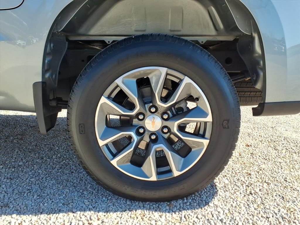 Used 2025 Chevrolet Silverado 1500 LT image 29