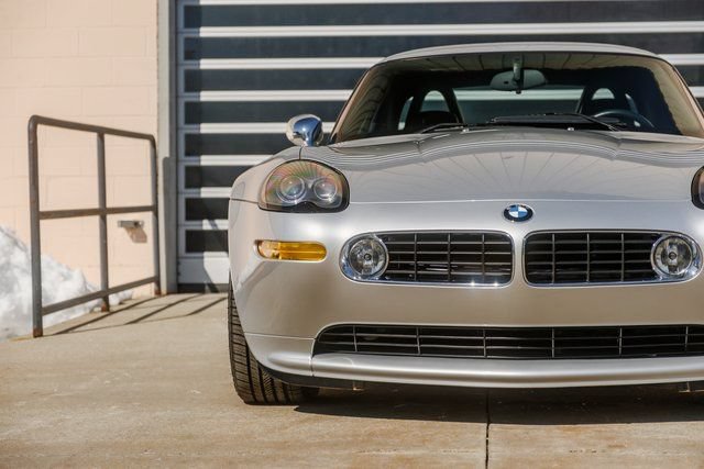 Used 2002 BMW Z8 RWD image 5