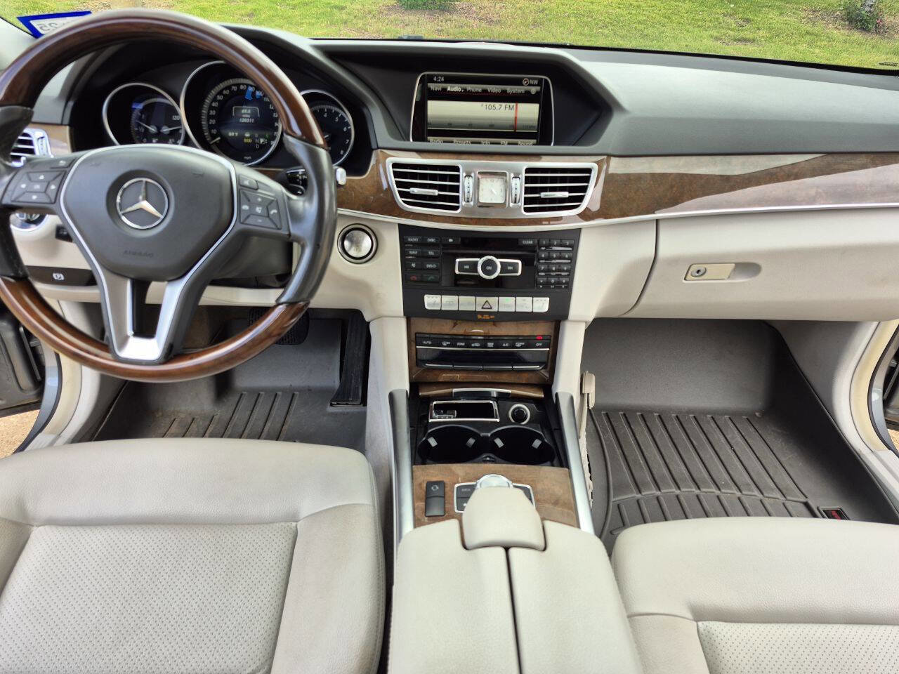 Used 2014 Mercedes-Benz E 350 Sedan image 19