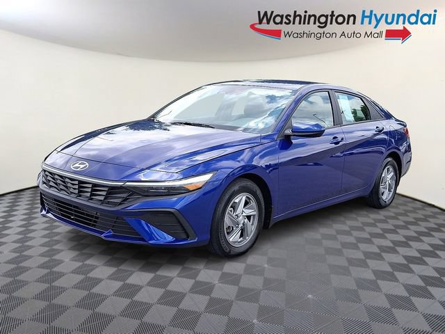 Certified 2024 Hyundai Elantra SE FWD image 3