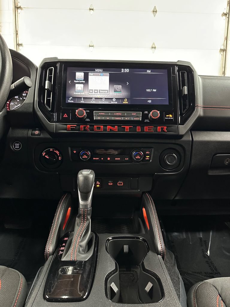 Used 2025 Nissan Frontier PRO-4X w/ Tow Package AWD/4WD image 24