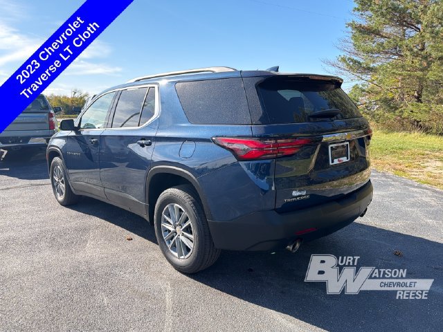 Used 2023 Chevrolet Traverse LT FWD image 4