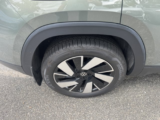 Used 2026 Volkswagen Atlas Cross Sport SE AWD/4WD image 12