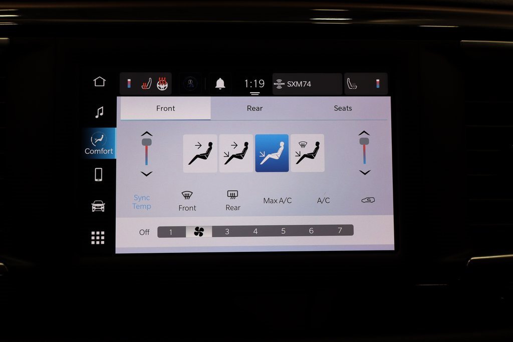 Used 2023 Chrysler Voyager LX image 16