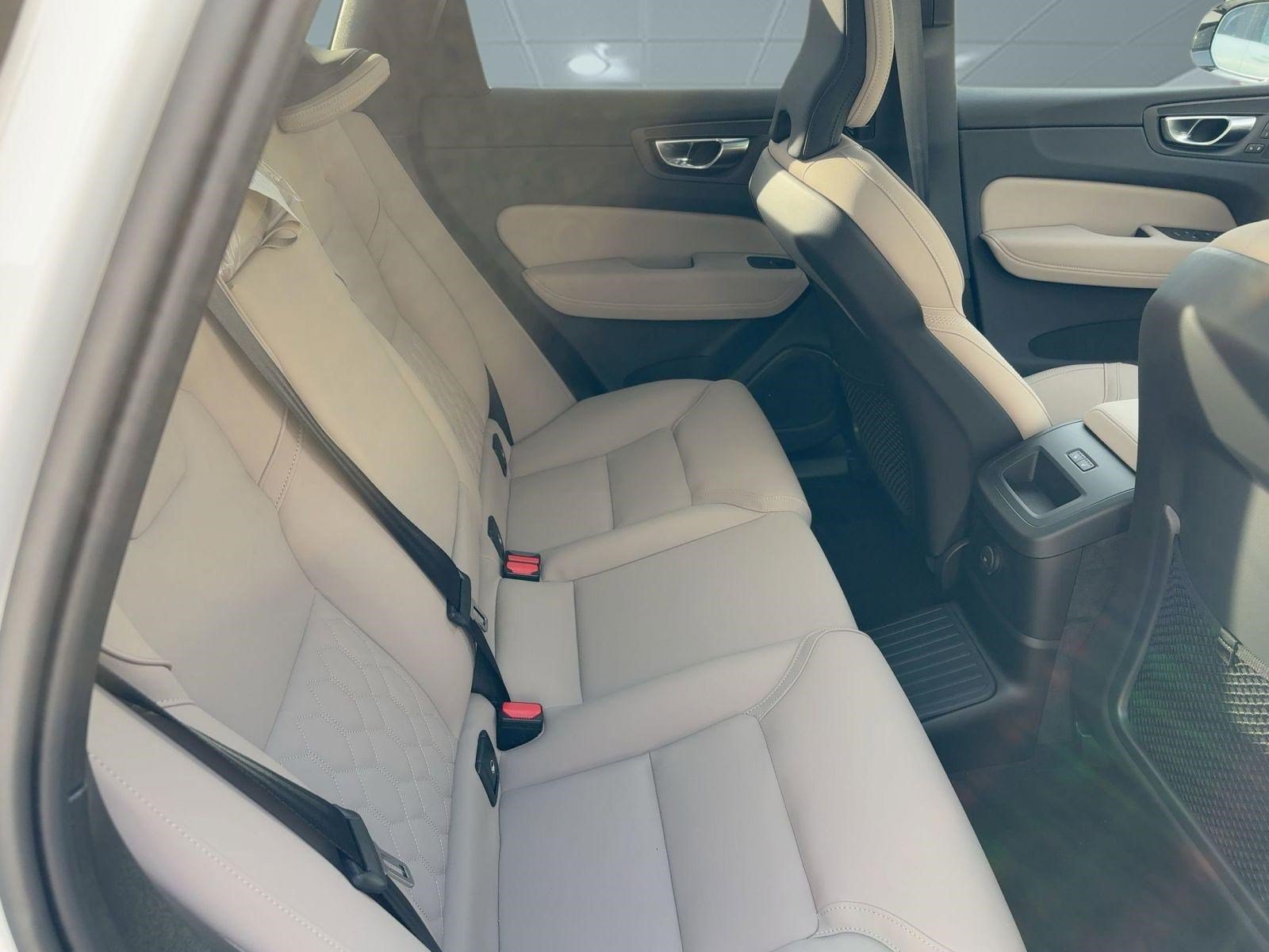 New 2026 Volvo XC60 T8 Plus w/ Protection Package Premier AWD/4WD image 29