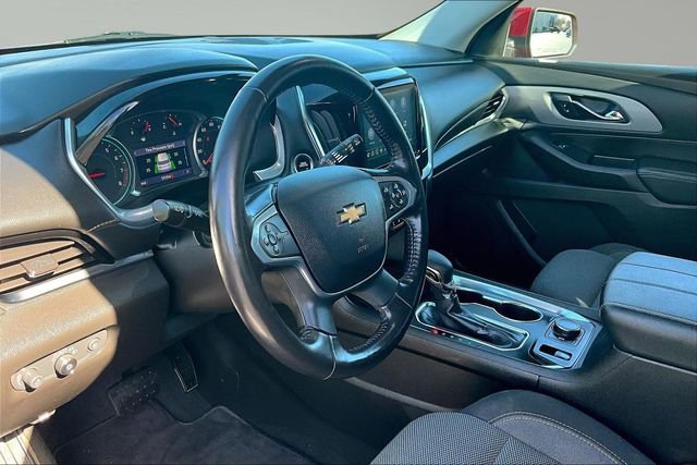 Used 2021 Chevrolet Traverse LT image 17
