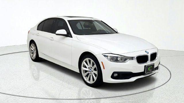 Used 2018 BMW 320i xDrive Sedan AWD/4WD image 1