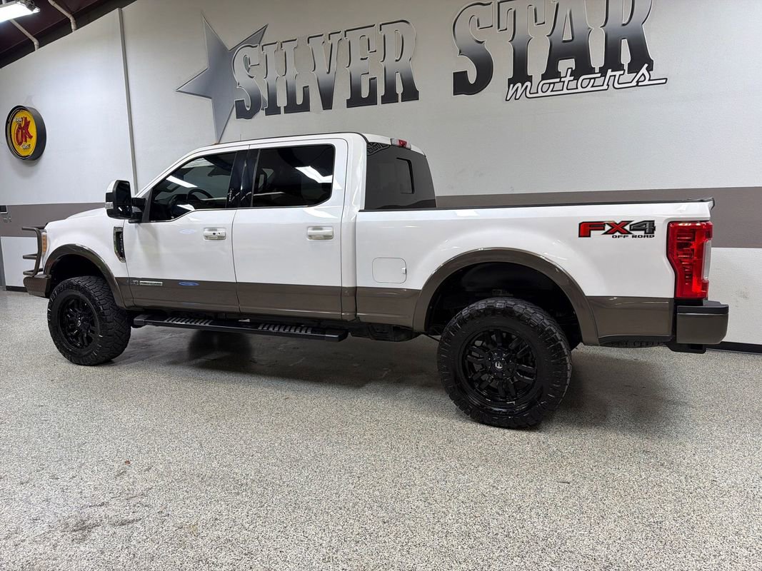 Used 2017 Ford F250 King Ranch w/ FX4 Off-Road Package AWD/4WD image 6