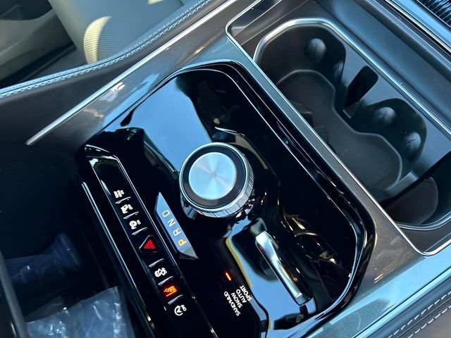 New 2024 Jeep Wagoneer 4WD w/ Convenience Group I image 23