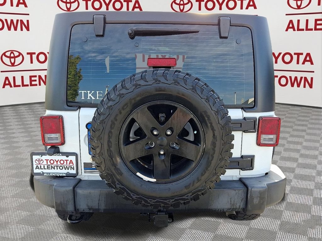 Used 2018 Jeep Wrangler Sport AWD/4WD image 7