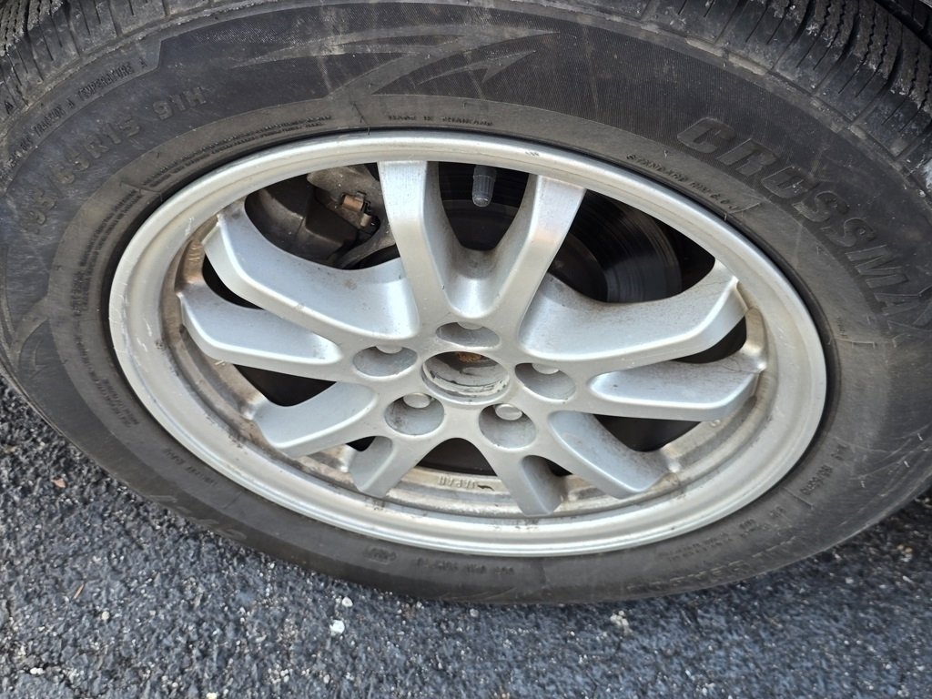 Used 2021 Toyota Corolla LE image 23