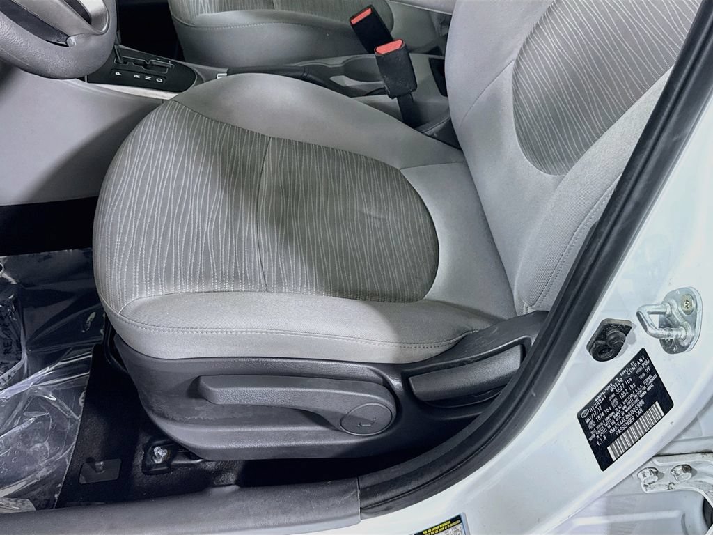 Used 2017 Hyundai Accent SE FWD image 19