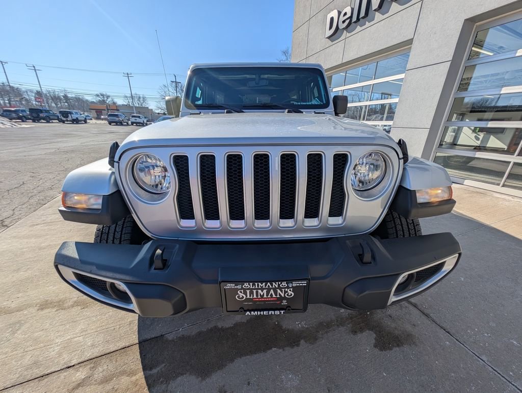 Used 2023 Jeep Wrangler Sahara image 9