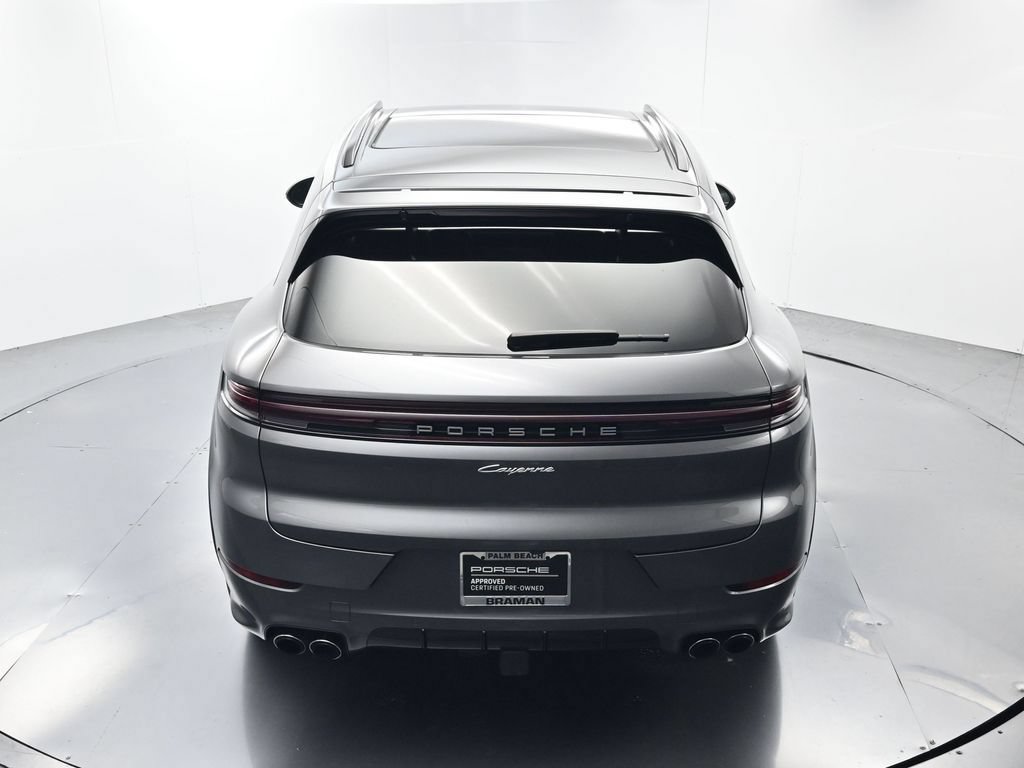 Certified 2025 Porsche Cayenne AWD/4WD image 35