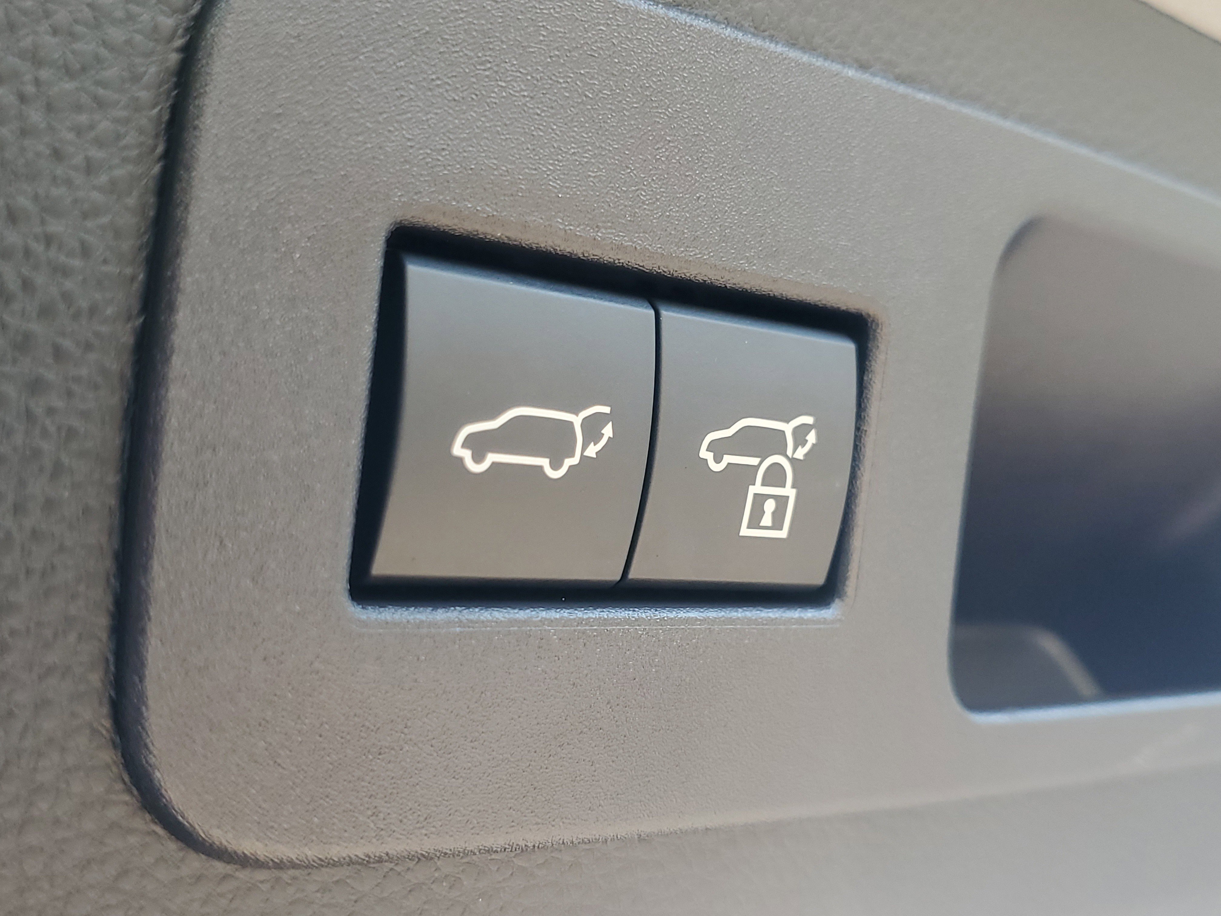 Used 2024 Lexus LX 600 F Sport image 11