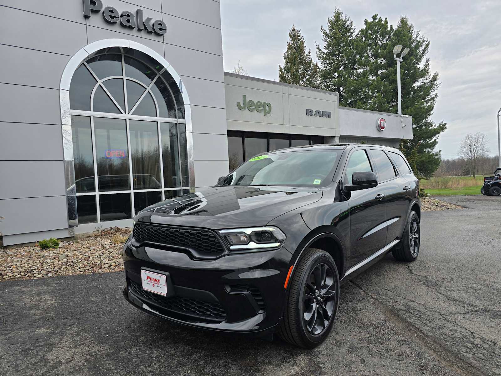 Used 2025 Dodge Durango GT AWD/4WD image 1