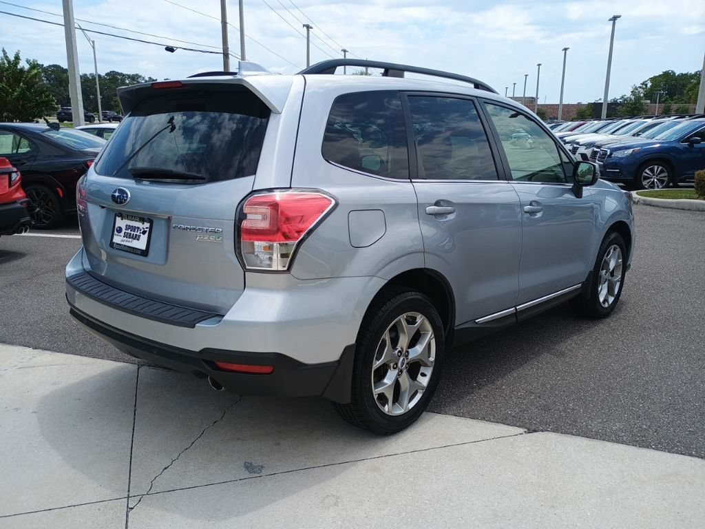 Used 2017 Subaru Forester 2.5i Touring AWD/4WD image 5