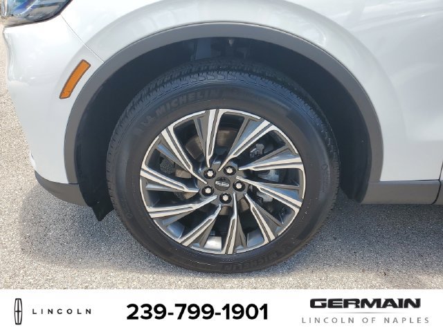 New 2026 Lincoln Aviator AWD image 12