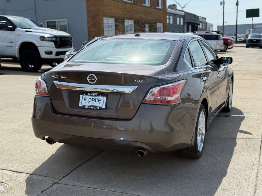 Used 2015 Nissan Altima 2.5 SV image 7