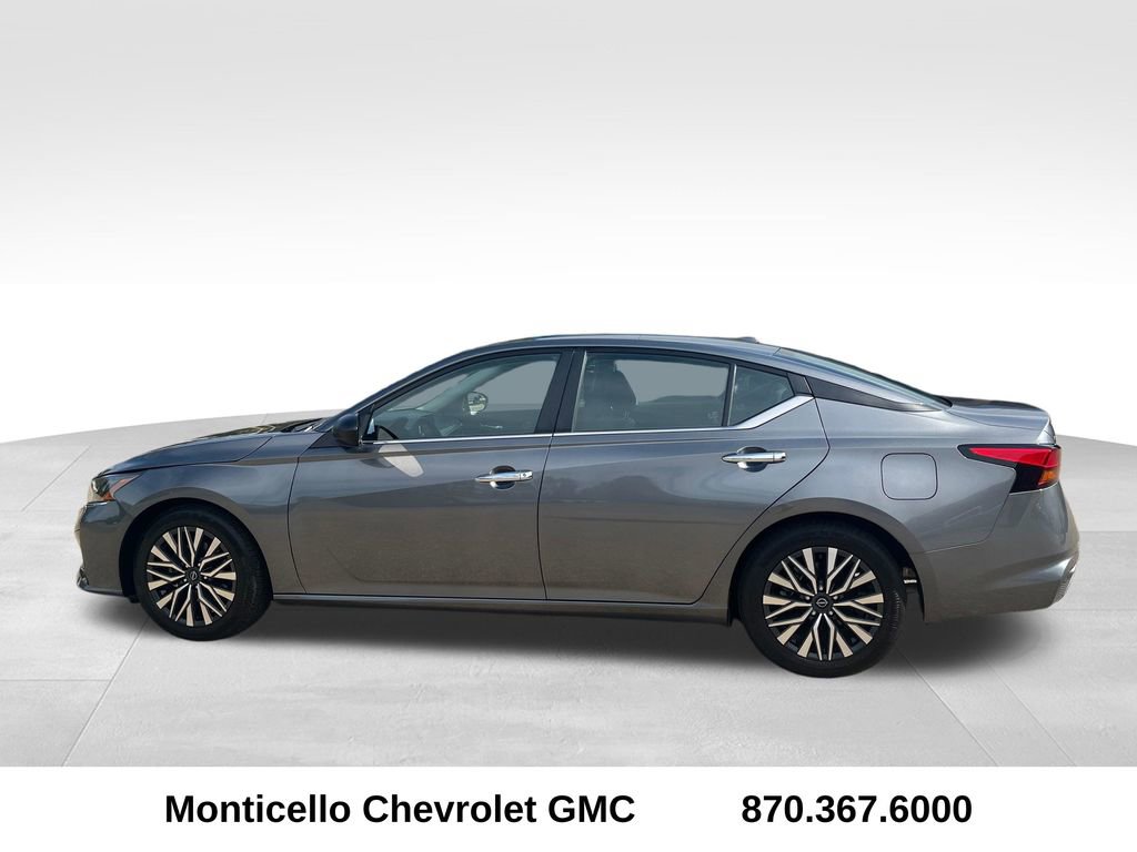 Used 2024 Nissan Altima 2.5 SV image 6