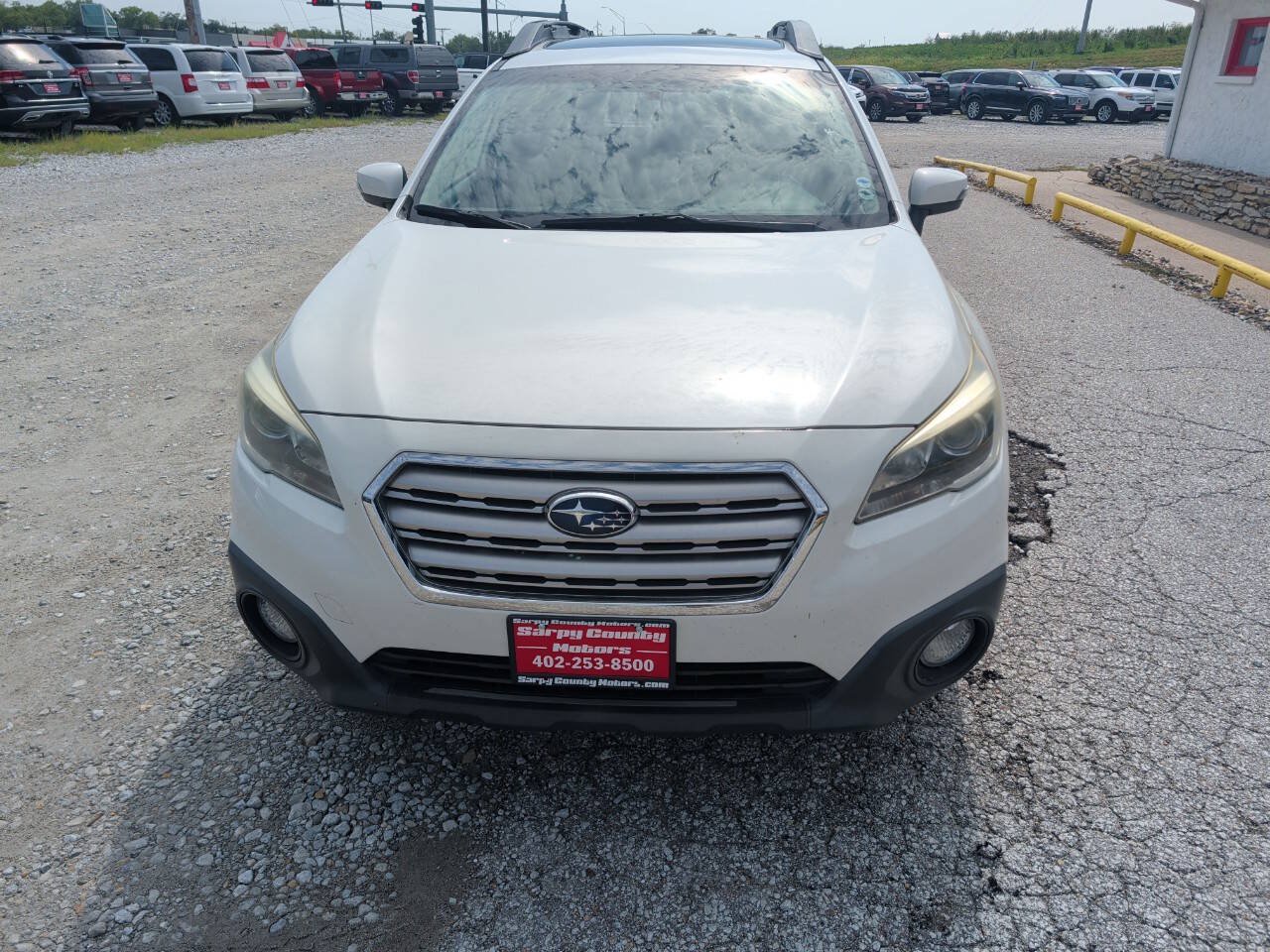 Used 2015 Subaru Outback 2.5i Limited AWD/4WD image 8