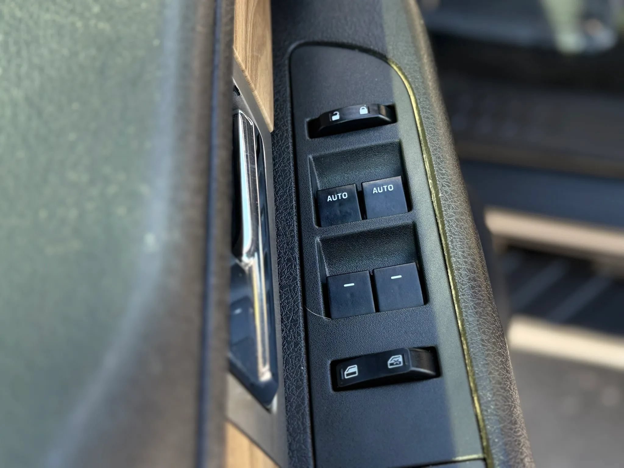Used 2011 Ford F150 Lariat w/ Lariat Plus Pkg RWD image 26