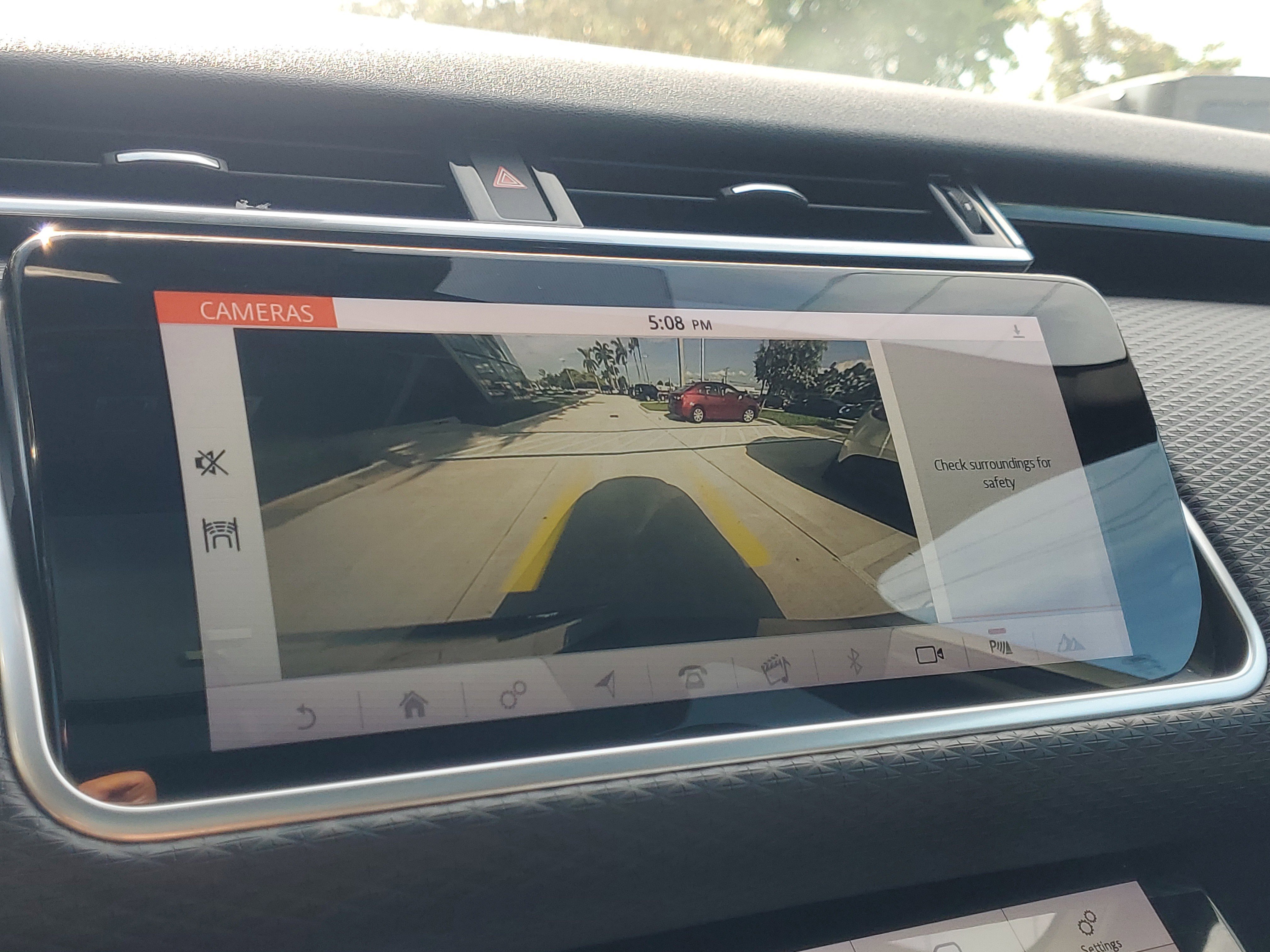 Used 2019 Land Rover Range Rover Velar S image 34