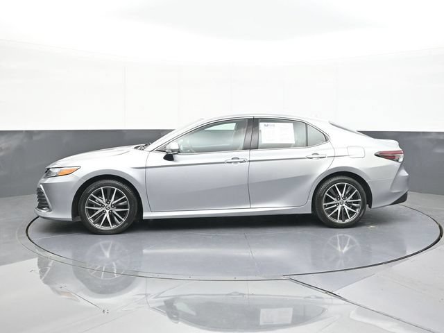 Used 2024 Toyota Camry XLE FWD image 8